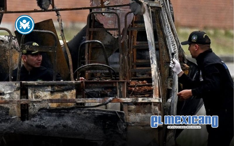 Ataque con explosivos en bus deja 7 muertos en el suroeste de Colombia