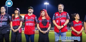 Abuchean a Layda Sansores en juego de Piratas de Campeche