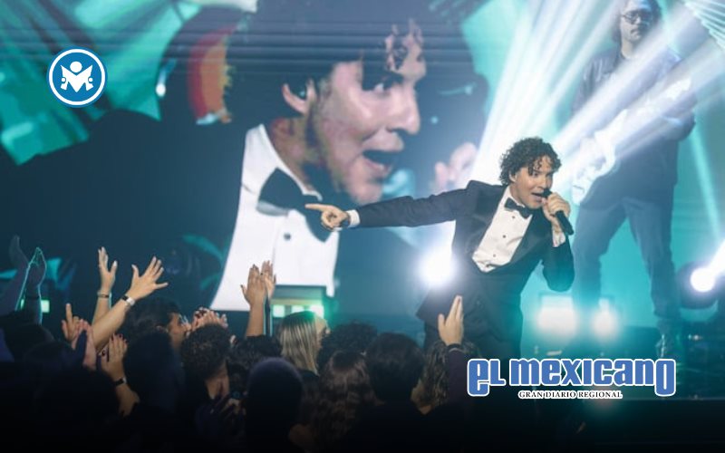 David Bisbal emociona con el estreno de Vivir as&iacute; es morir de amor