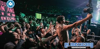 Sebasti&aacute;n Yatra emociona en Bogot&aacute; con su Entre Tanta Gente Tour