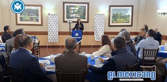 Deben ser empresarios contrapeso del gobierno: Adela Navarro en Coparmex
