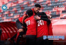&iquest;El pobre es pobre porque quiere? Canelo &Aacute;lvarez desata tormenta en redes