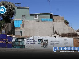 Vecinos denuncian deslizamiento de tierra en fraccionamiento Villa Floresta; se&ntilde;alan obra habitacional