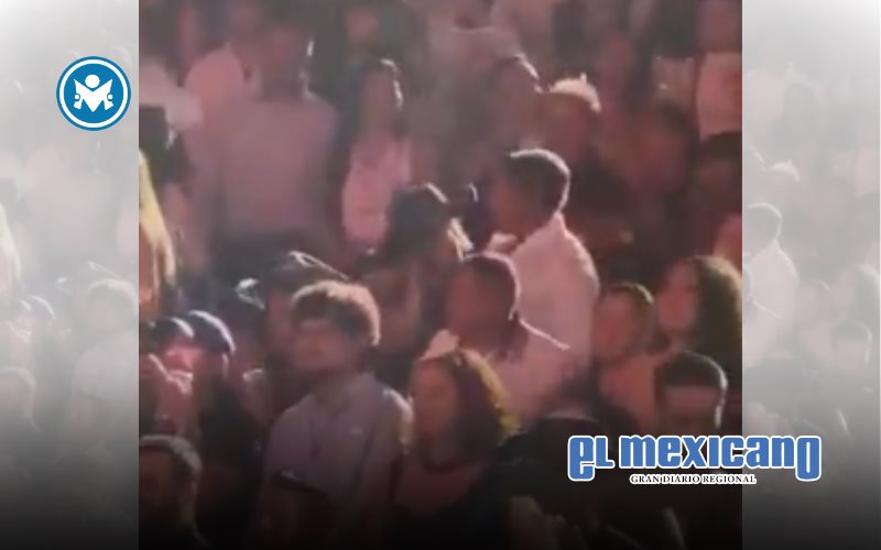 Funcionarios de Bienestar Puebla desatan pol&eacute;mica en concierto