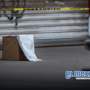 Abandonan hieleras con restos humanos y amenazas a cantantes de narcocorridos