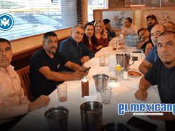 Escucha Ruiz Uribe a Taxistas de Mexicali Escucha Ruiz Uribe a Taxistas de Mexicali