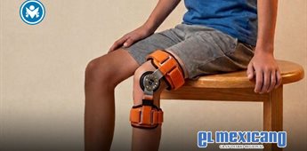 Ni&ntilde;os con atrofia muscular logran ponerse de pie con robot ligero