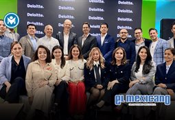 Regidor Miguel Loza escucha a consejeros de Canaco Tijuana
