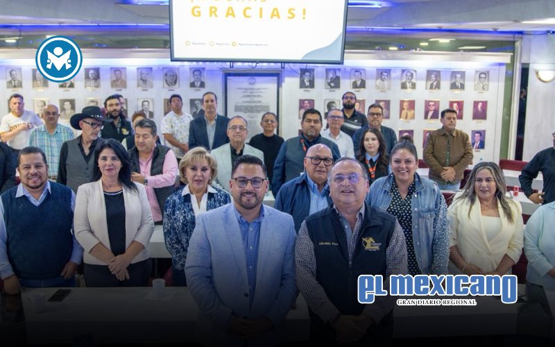 Regidor Miguel Loza escucha a consejeros de Canaco Tijuana