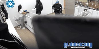 Asaltan joyer&iacute;a en Plaza Sun Mall en Guadalupe, Nuevo Le&oacute;n: roban mercanc&iacute;a en menos de un minuto