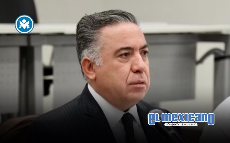 Enrique Inzunza reaparece en graduaci&oacute;n en Culiac&aacute;n