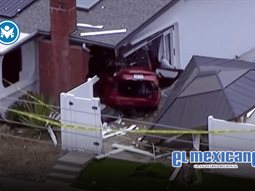 Tesla choca contra vivienda en San Diego; deja seis lesionados