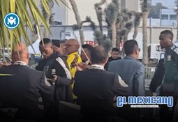Chofer de app rescata a Andr&eacute;s Guardado en el AICM antes de que perdiera su vuelo