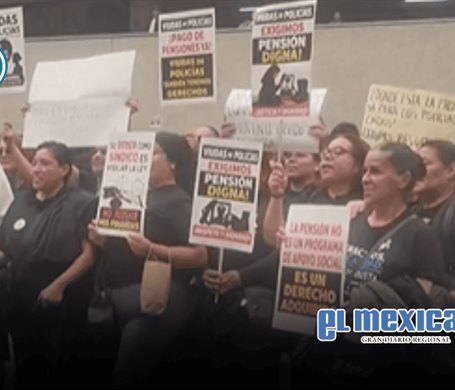 Viudas de polic&iacute;as exigen pensi&oacute;n y desmienten a s&iacute;ndica