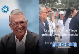Ni&ntilde;o apoya a la Selecci&oacute;n Mexicana con su&eacute;ter de navidad