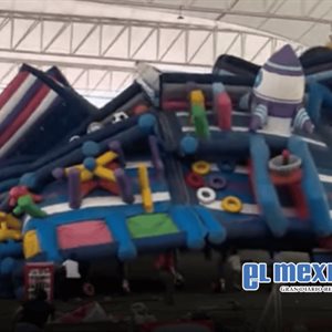 Viento levanta inflable con ni&ntilde;os en Torre&oacute;n y desata momentos de p&aacute;nico en evento familiar