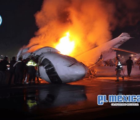 Jet privado que salió de Los Cabos cae en carretera de Texas; hay un muerto Jet privado que salió de Los Cabos cae en carretera de Texas; hay un muerto