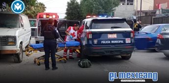 Polic&iacute;as municipales ayudan a mujer a dar a luz dentro de patrulla en Tijuana