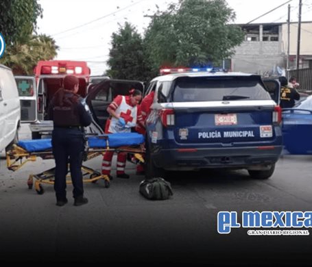 Polic&iacute;as municipales ayudan a mujer a dar a luz dentro de patrulla en Tijuana