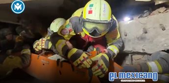 Ej&eacute;rcito Mexicano rescata con vida a ni&ntilde;o entre escombros en Venezuela